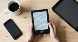 Kindle loyalists scramble as Amazon turns page on old e-readers