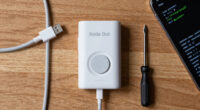 Kode Dot Programmable pocket device for makers, pentesters and geeks